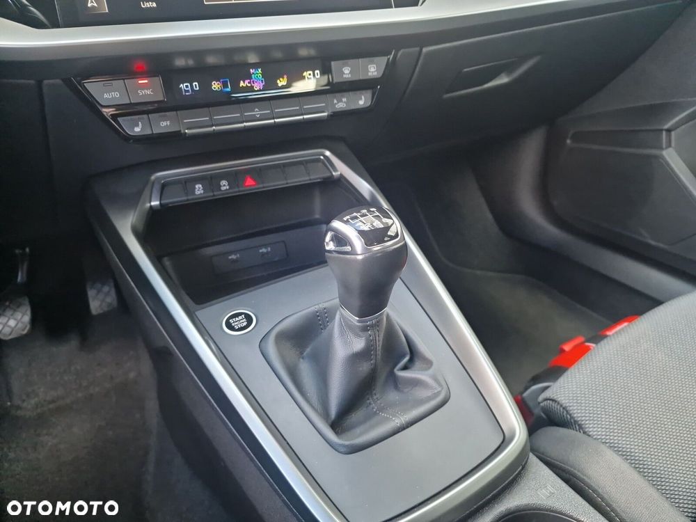 Audi A3 Limousine 35 TFSI Advanced - 16