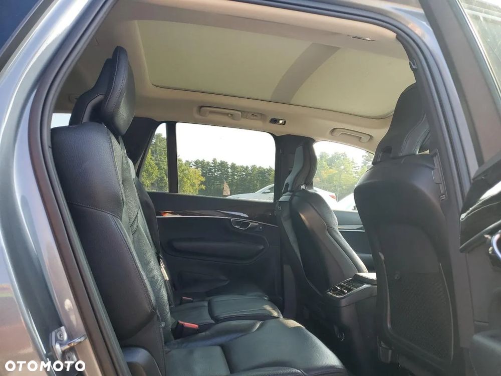 Volvo XC 90 T6 AWD Momentum 7os - 11