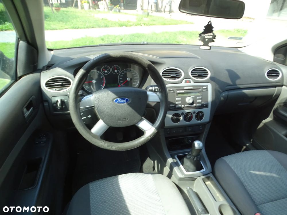 Ford Focus 1.6 16V Connection - 4