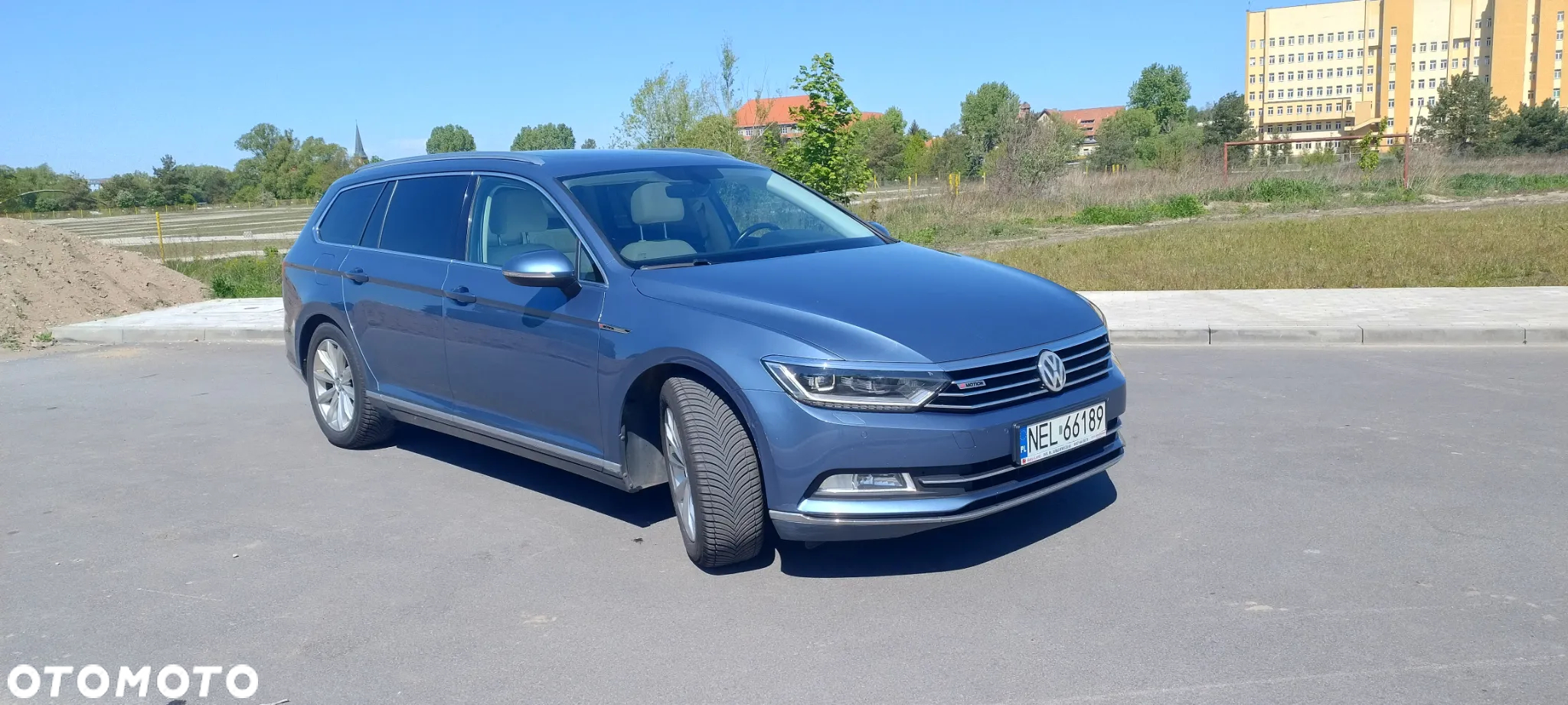 Volkswagen Passat Variant 2.0 TDI SCR DSG 4Motion Business - 3