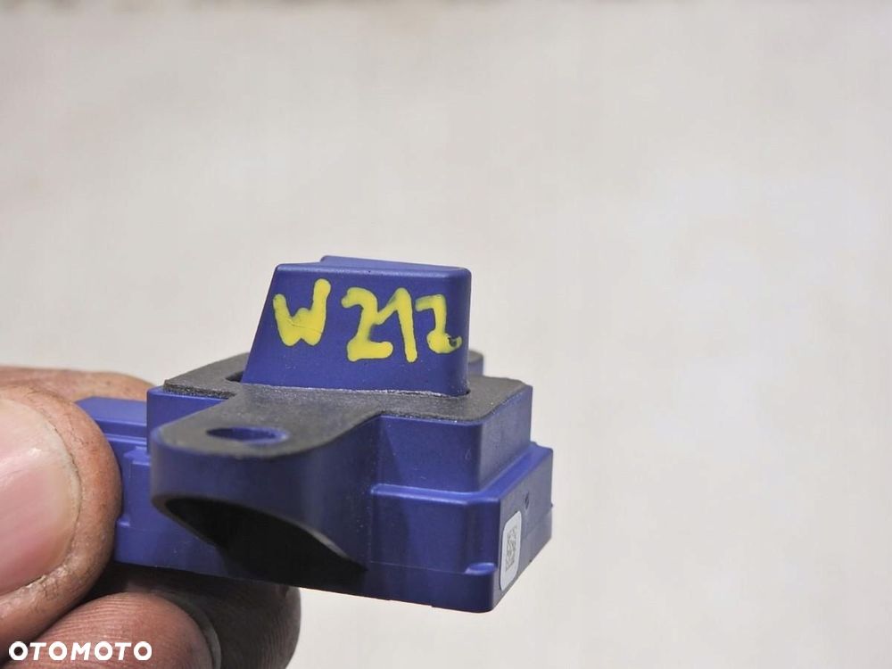 SENSOR UDERZENIOWY PRZÓD MERCEDES W212 A2128205026 5WK43873 - 3