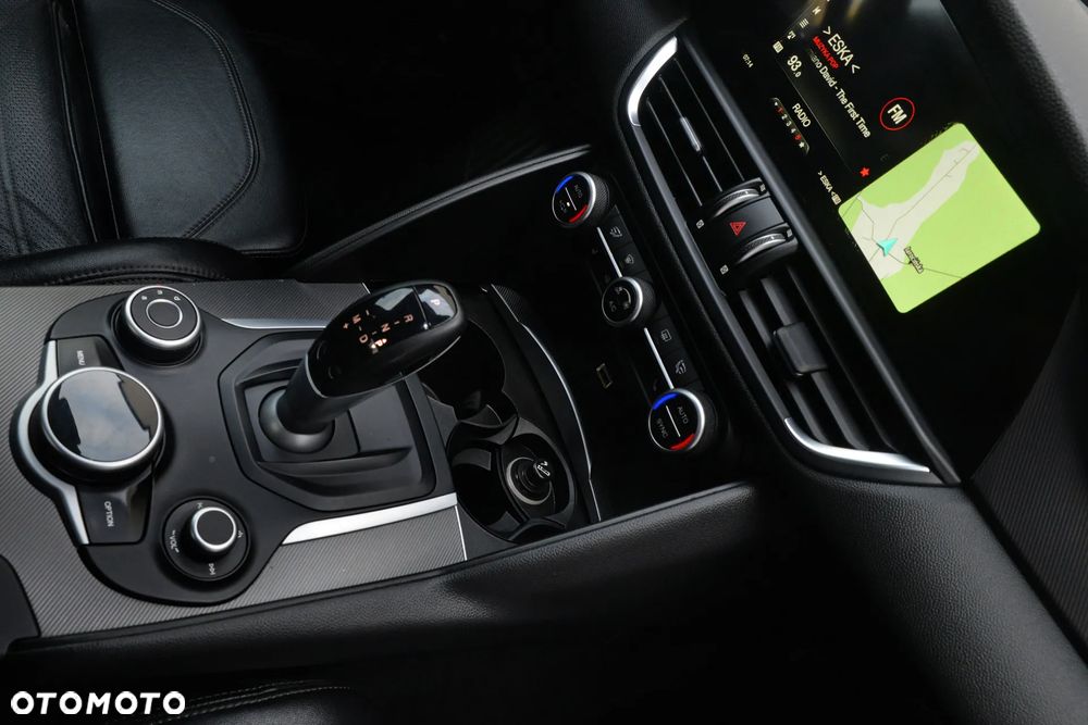 Alfa Romeo Giulia - 9