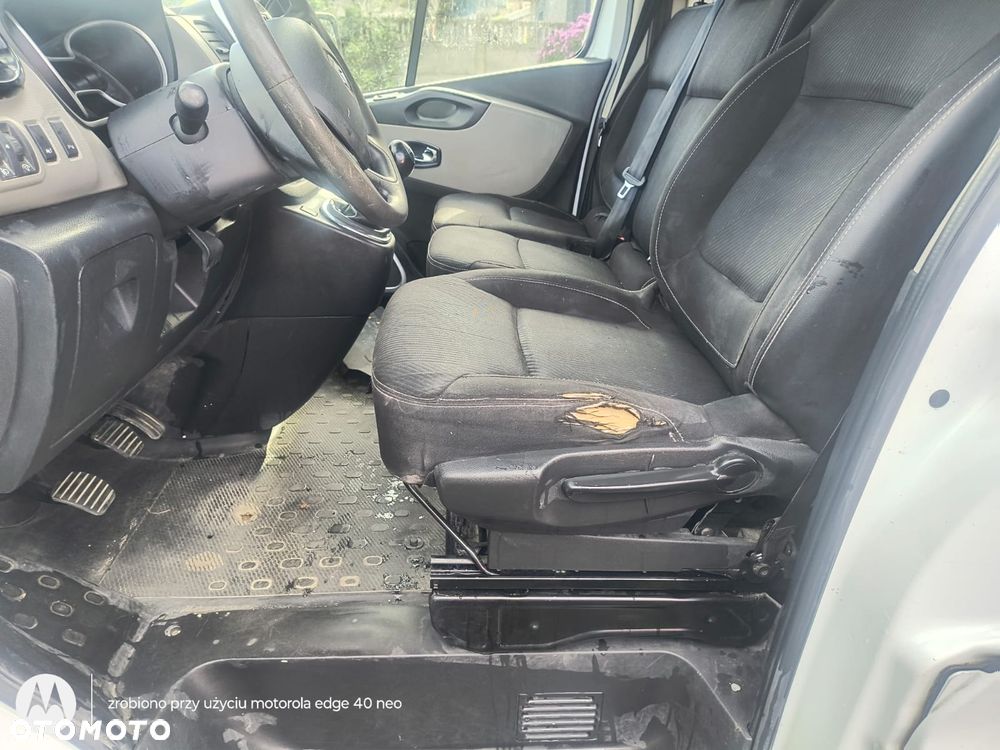 Renault Trafic - 18