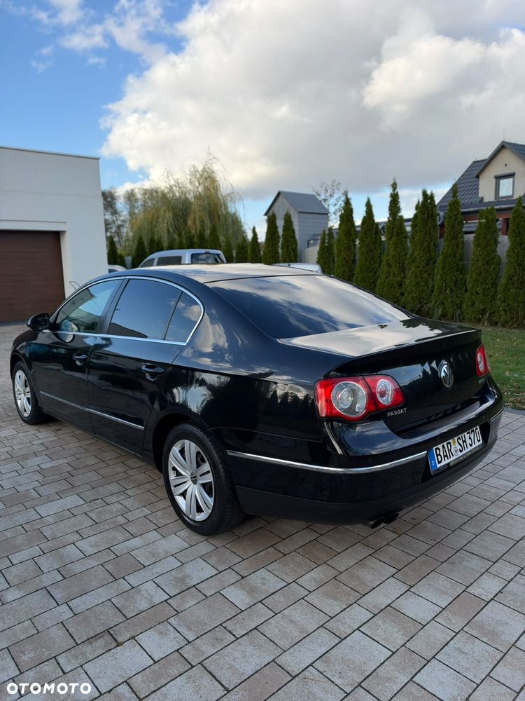 Volkswagen Passat - 15