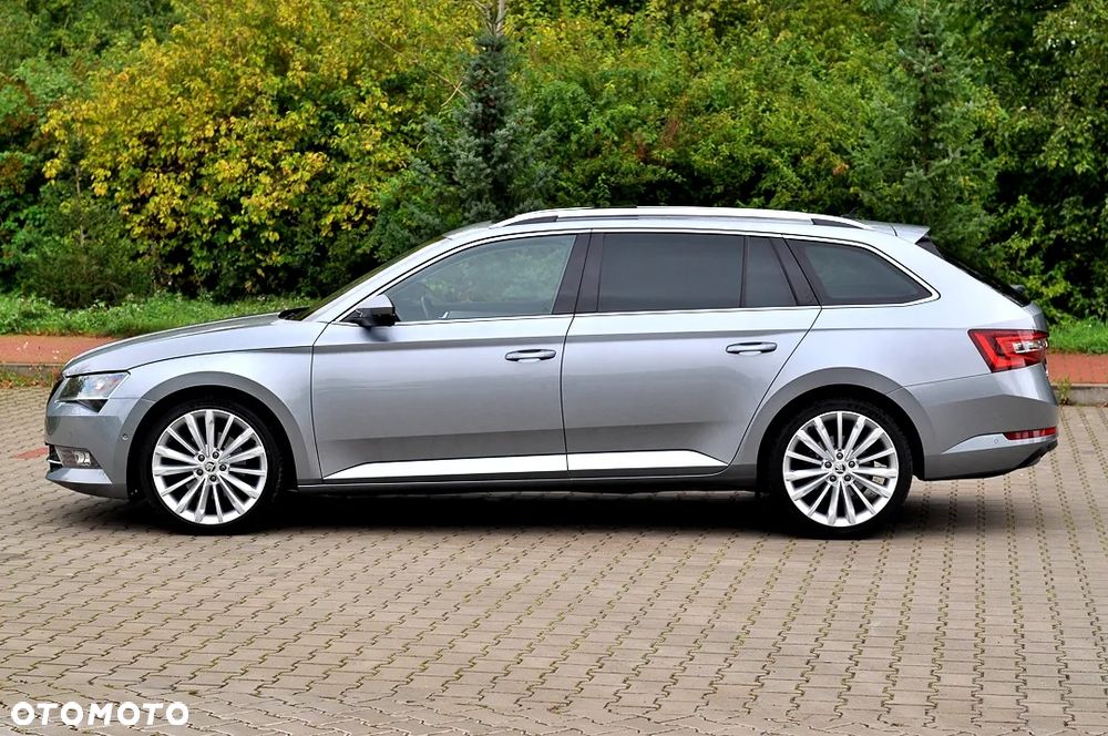 Skoda Superb 2.0 TDI Style DSG - 9