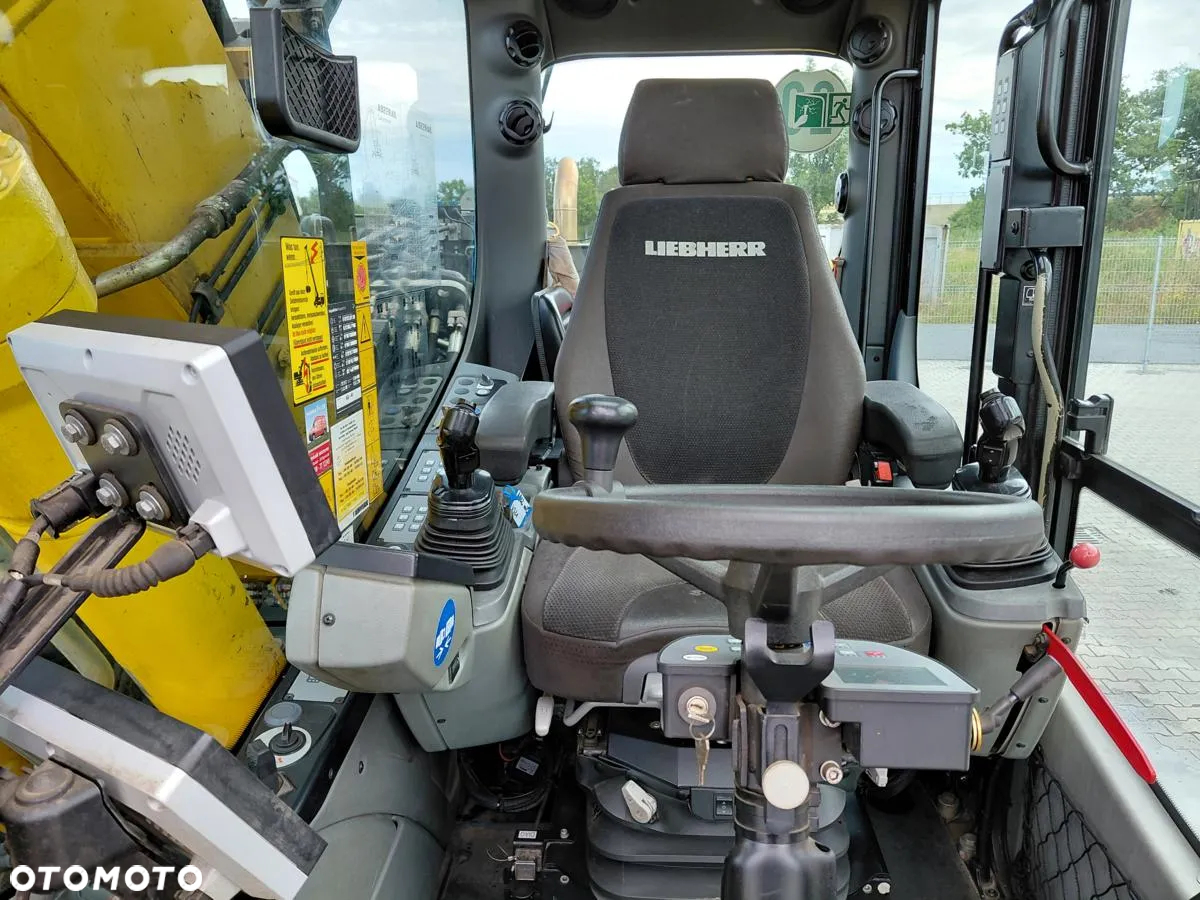 Liebherr Koparka dwudrogowa LIEBHERR A 922 RAIL LITRONIC - 34