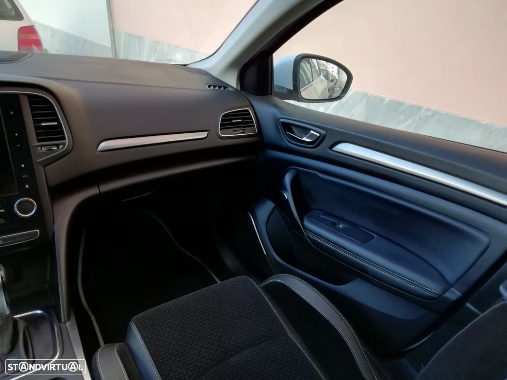 Renault Mégane Sport Tourer - 10