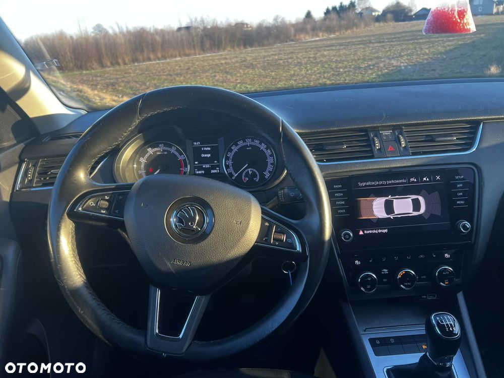 Skoda Octavia 1.4 TSI Ambition - 4