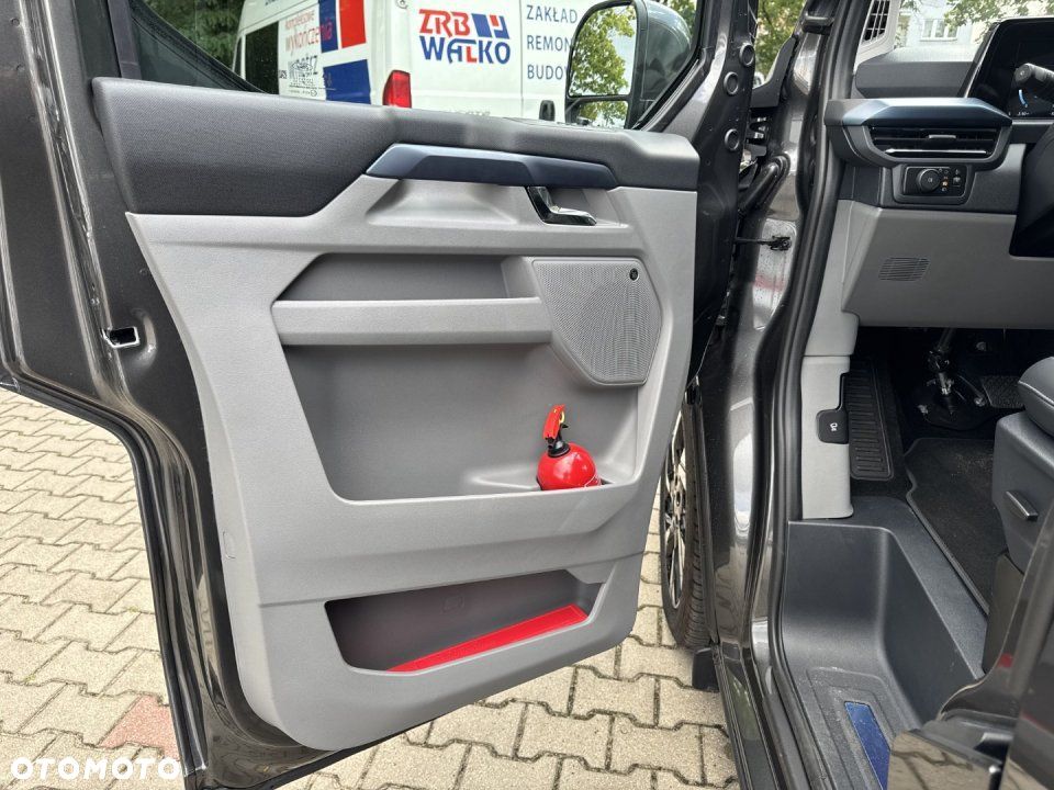 Ford Tourneo Custom - 10