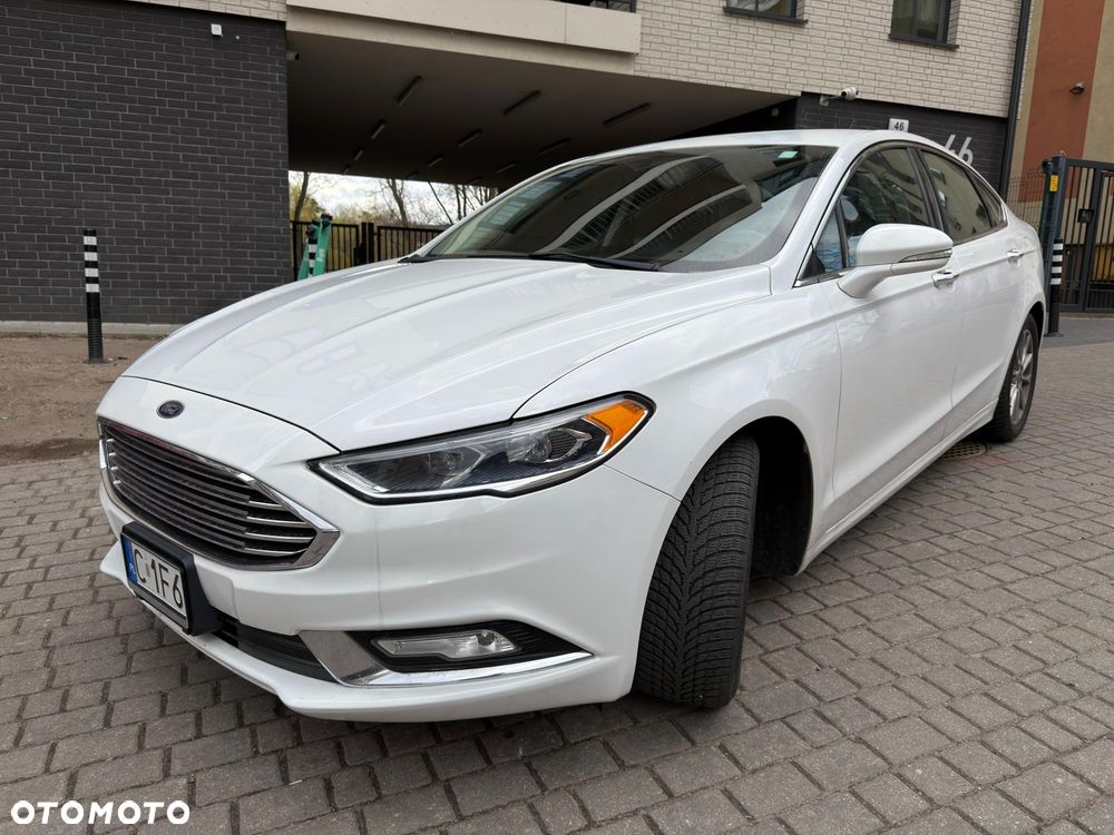 Ford Fusion - 2