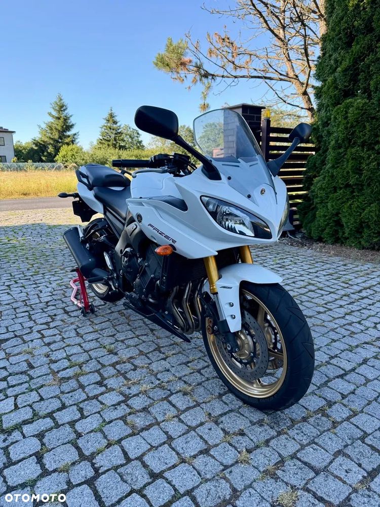 Yamaha FZ8 - 2