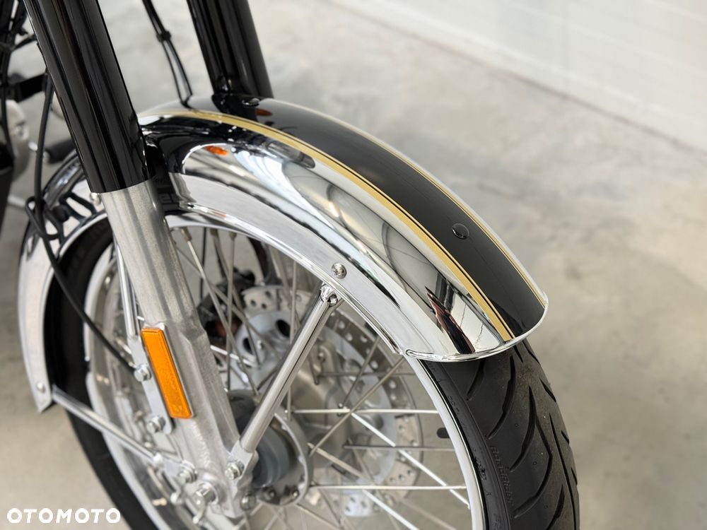 Royal Enfield Classic - 9
