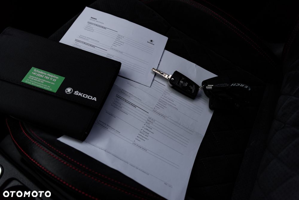 Skoda Octavia 2.0 TSI RS 230 DSG - 37