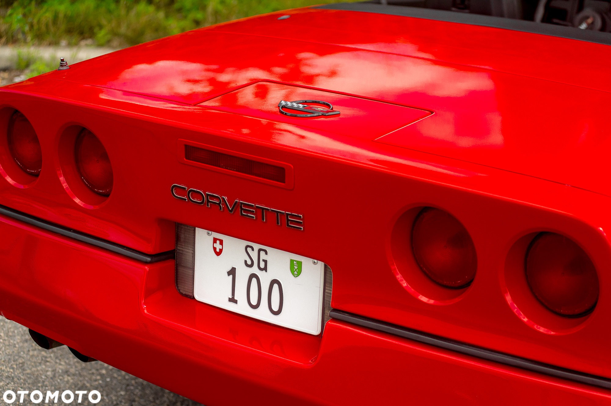 Chevrolet Corvette - 14