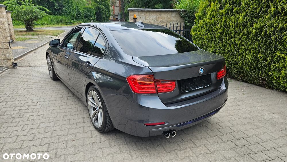 BMW Seria 3 325d - 6