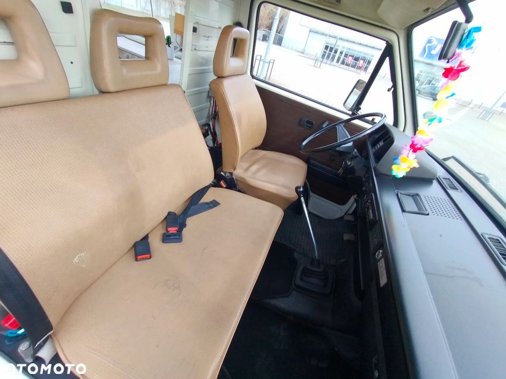 Volkswagen Transporter - 6