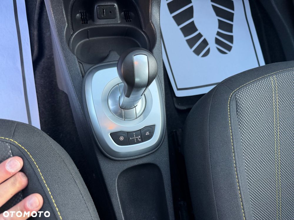 Opel Corsa 1.2 16V Color Edition EasyTronic - 6