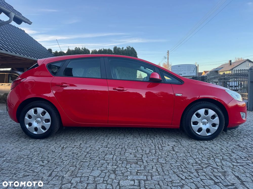 Opel Astra 1.6 Edition Sport - 4