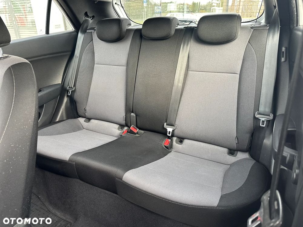 Hyundai i20 1.2 Classic Plus - 20