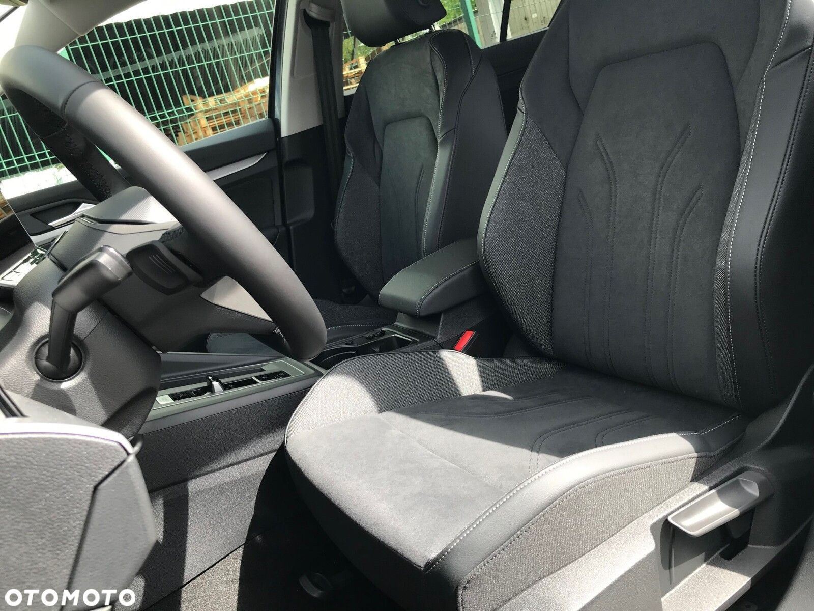 Volkswagen Golf - 10