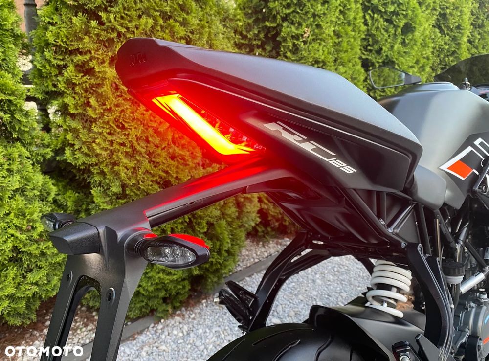KTM RC 125 - 17