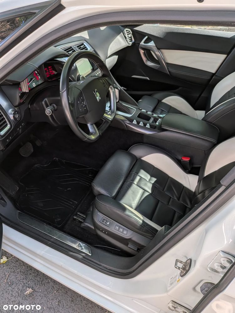 DS Automobiles DS 5 - 19