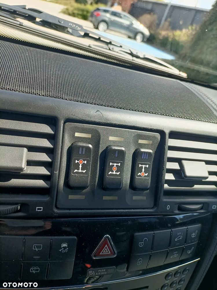 Mercedes-Benz Klasa G 55 AMG L Automatik - 16