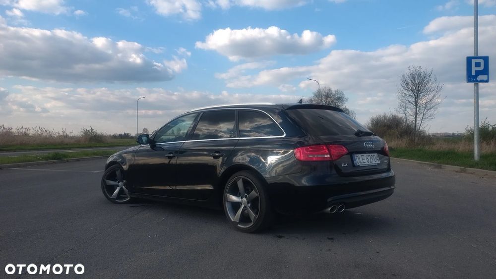 Audi A4 Avant 2.0 TDI DPF clean diesel Ambiente - 8