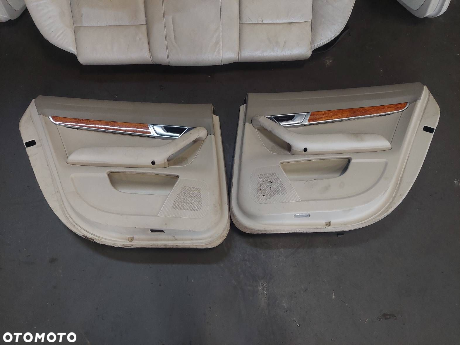 FOTEL FOTELE KOMPLET LEWY PRAWY KANAPA TYŁ + BOCZKI AUDI A6 C6 SEDAN - 2
