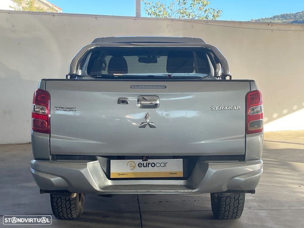 Mitsubishi L200 2.4 DI-D 4X4 - 4