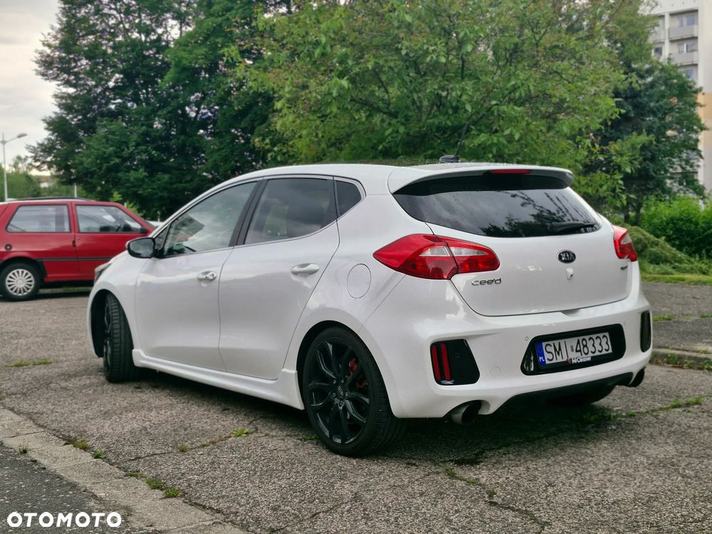 Kia Ceed 1.6 T-GDI GT XL - 4