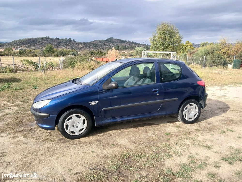 Peugeot 206 1.1 Color Line - 4