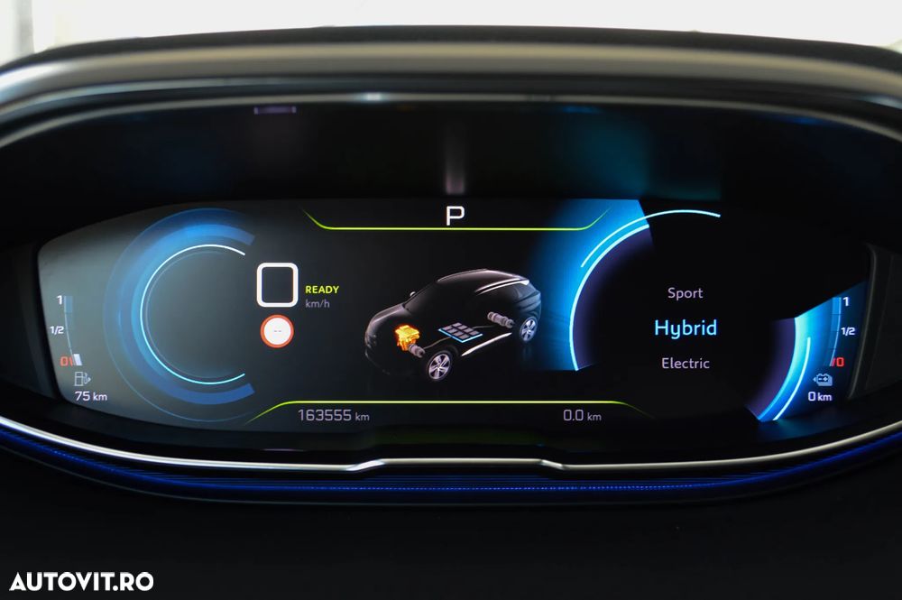 Peugeot 3008 PHEV 300 EAT8 4X4 Allure Pack - 24