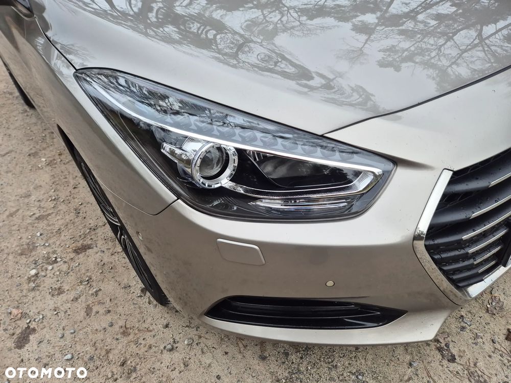 Hyundai i40 Kombi blue 1.7 CRDi DCT Premium - 11