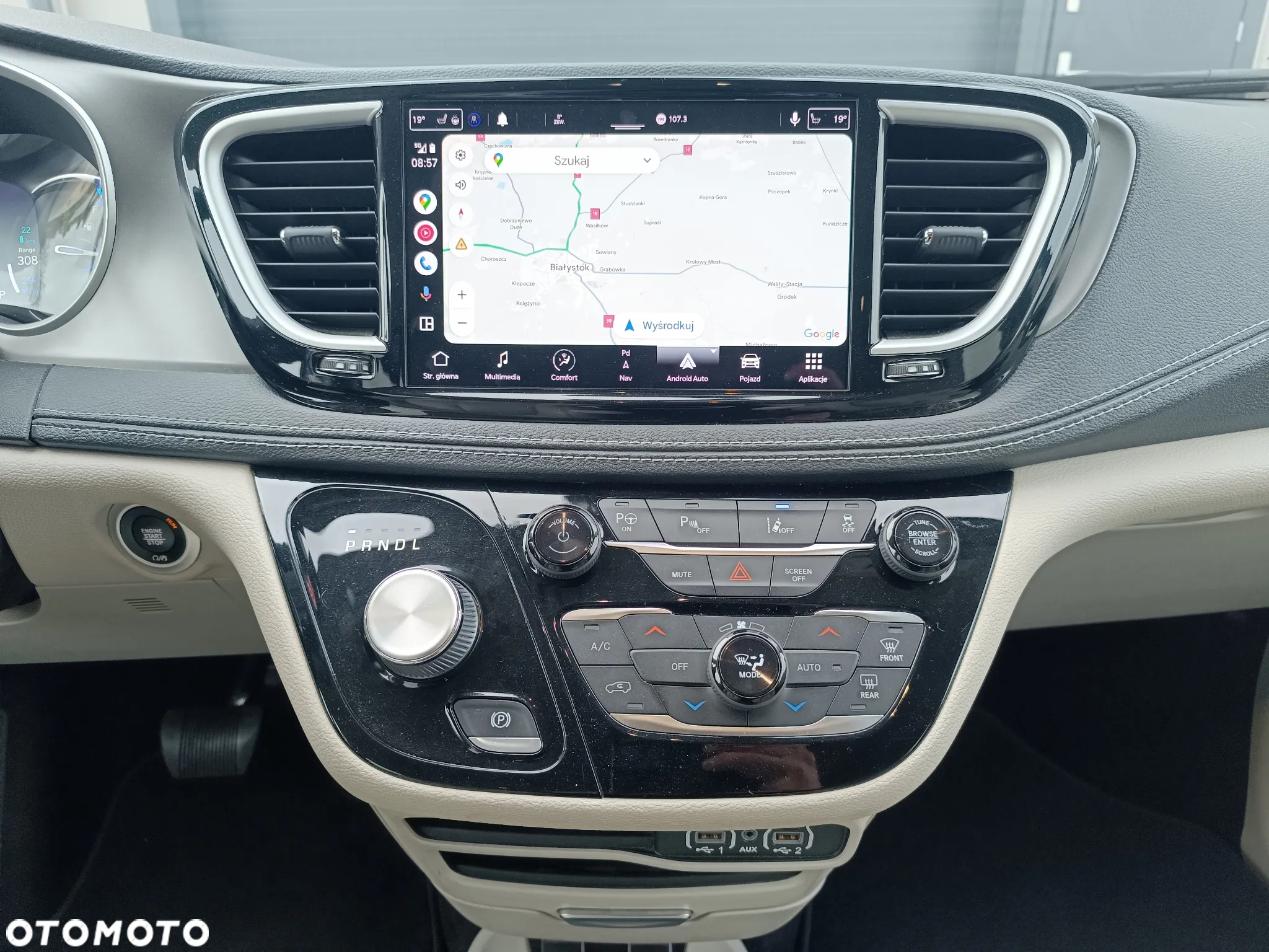 Chrysler Pacifica - 27