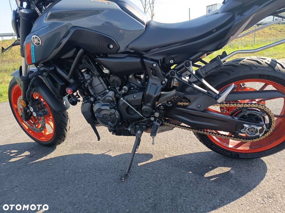 Yamaha MT - 6