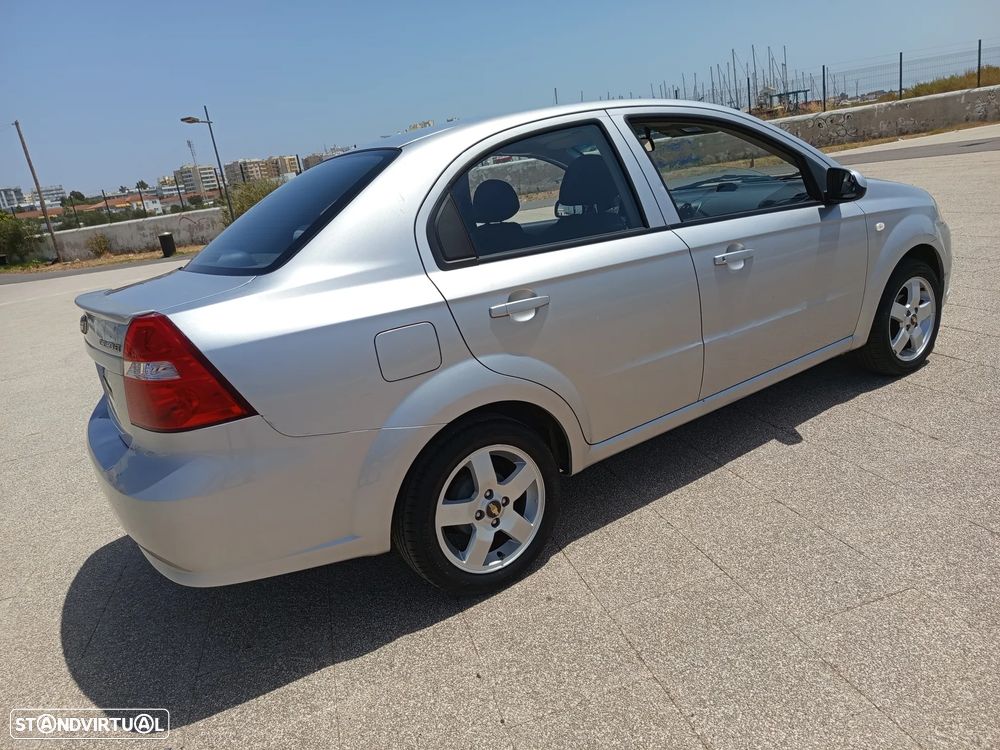 Chevrolet Aveo 1.4 LT - 25
