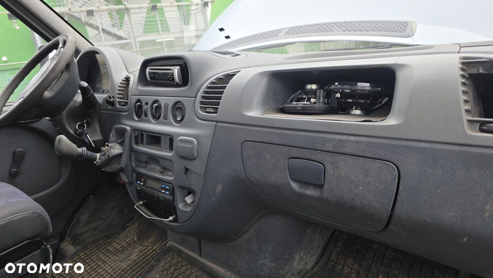 Mercedes-Benz Sprinter - 22