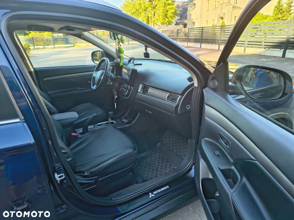 Mitsubishi Outlander 2.0 Intense Comfort 4WD CVT - 9