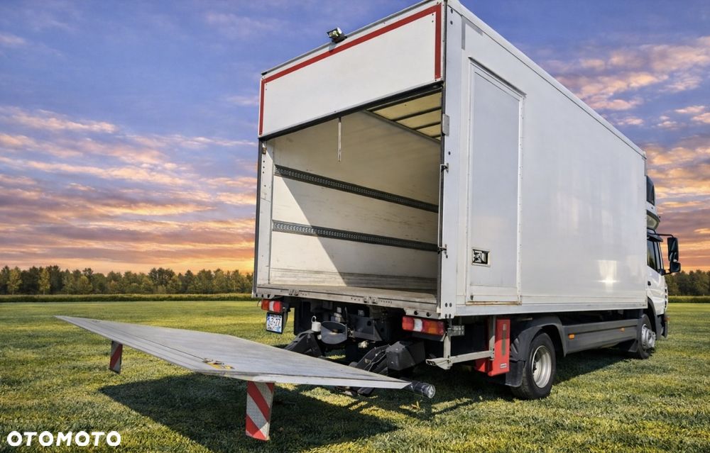 Mercedes-Benz Mercedes-Benz ATEGO 818 / DMC 7.499kg / Euro 6 / Automat / Sypialka / Webasto / Klima / Izoterma + Winda - 7