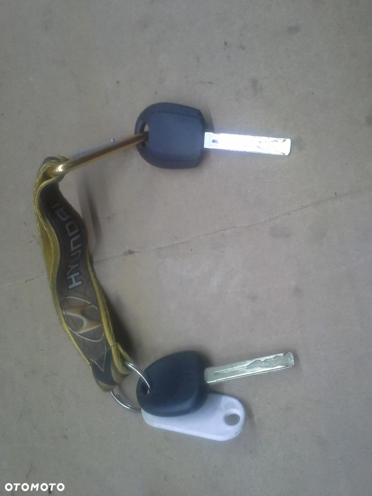 Hyundai I20 Lift 1.2 16V G4LA zestaw startowy komputer 39111-03700 BCM Immo stacyjka 2 klucze skrzynka bezpieczników licznik komplet EU - 21