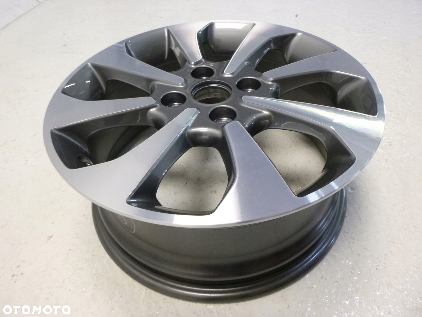 FORD FIESTA MK8 FELGA R16 6,5Jx16H2 ET47,5 - 4