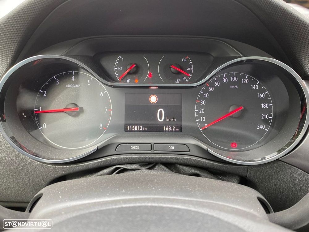 Opel Crossland X - 11