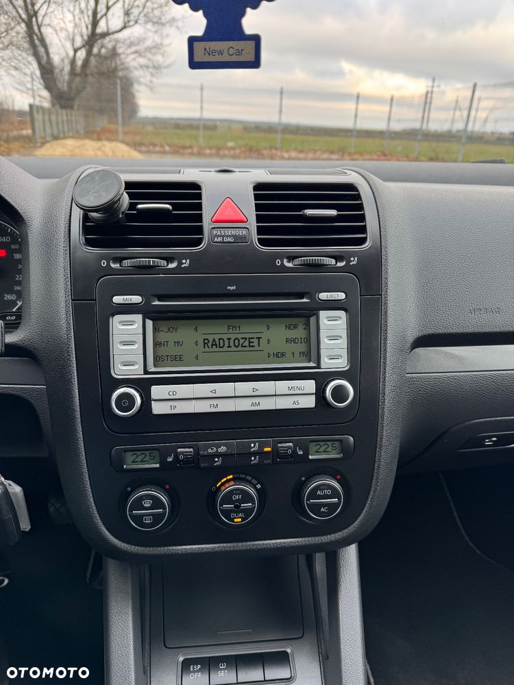 Volkswagen Golf - 21