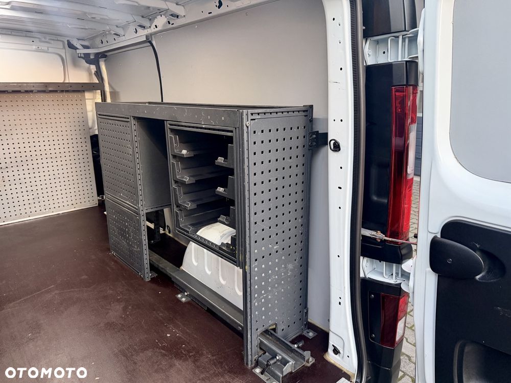 Renault Trafic L2H1 2.0d 145KM - 29
