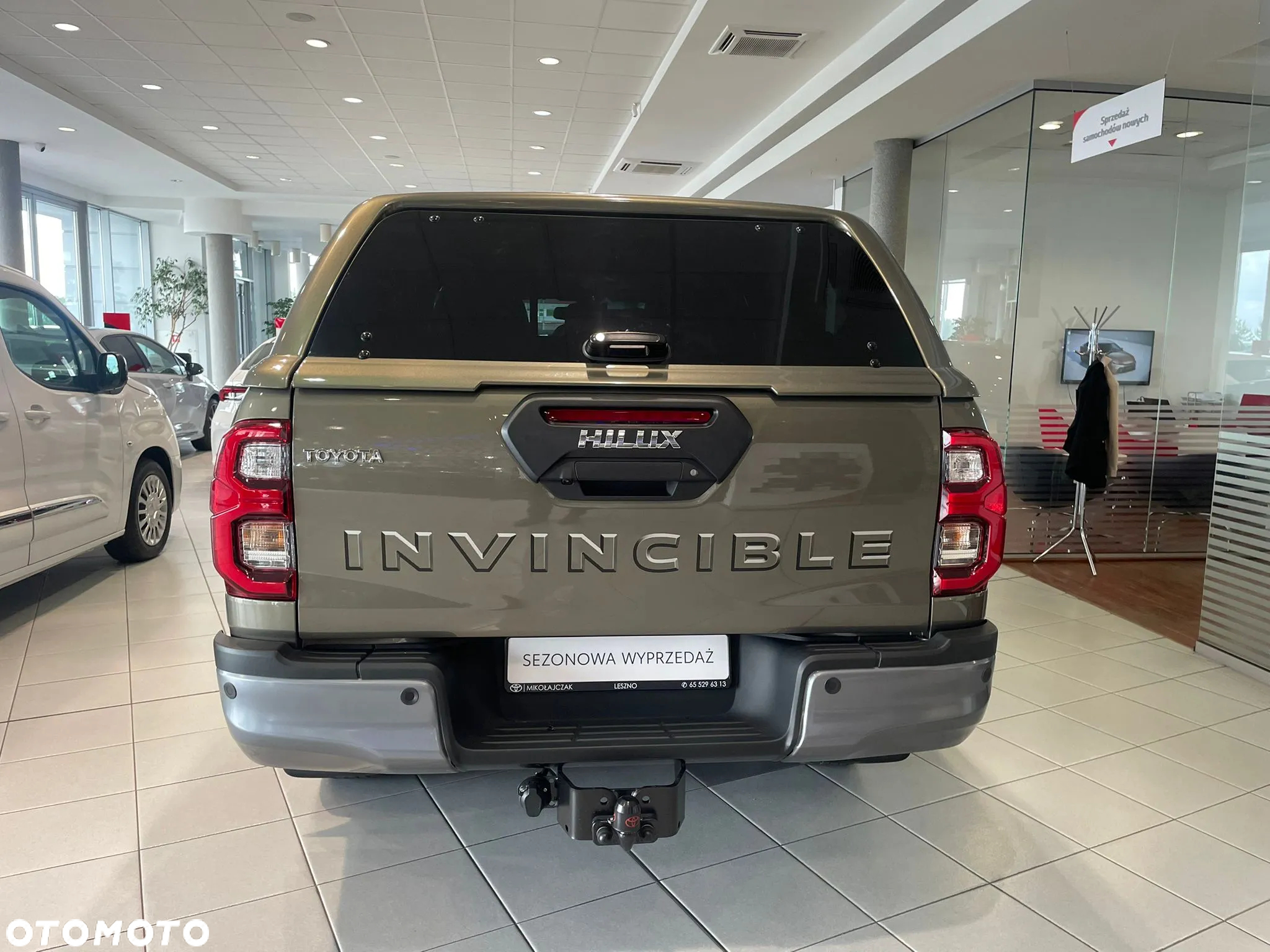 Toyota Hilux 2.8 D-4D Double Cab Invincible 4x4 - 6