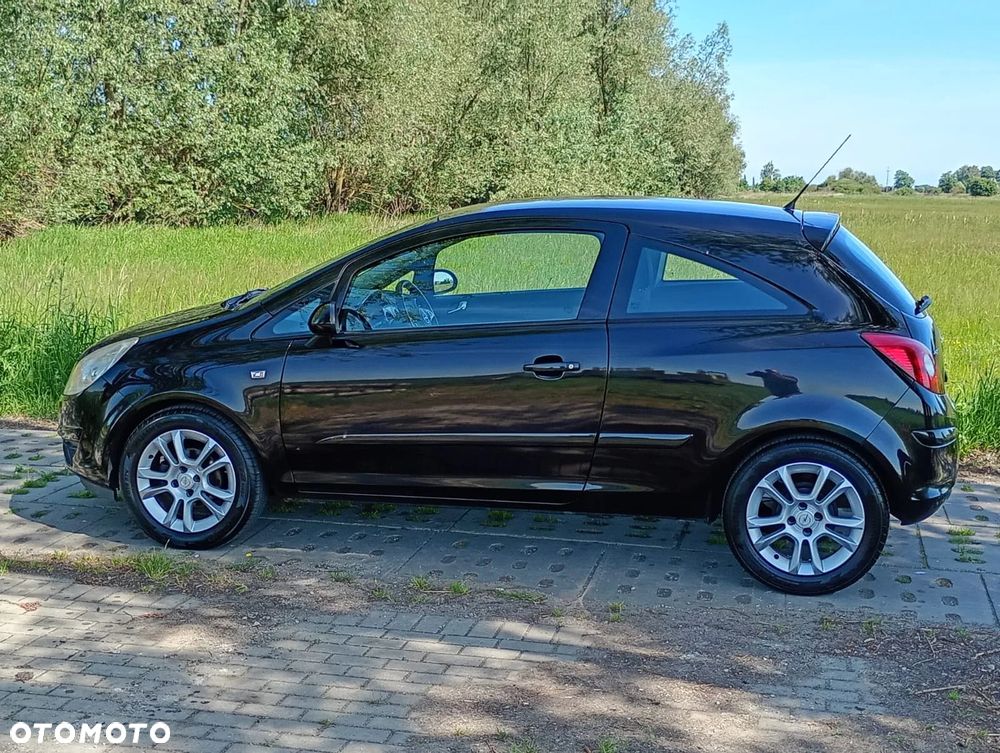 Opel Corsa - 20