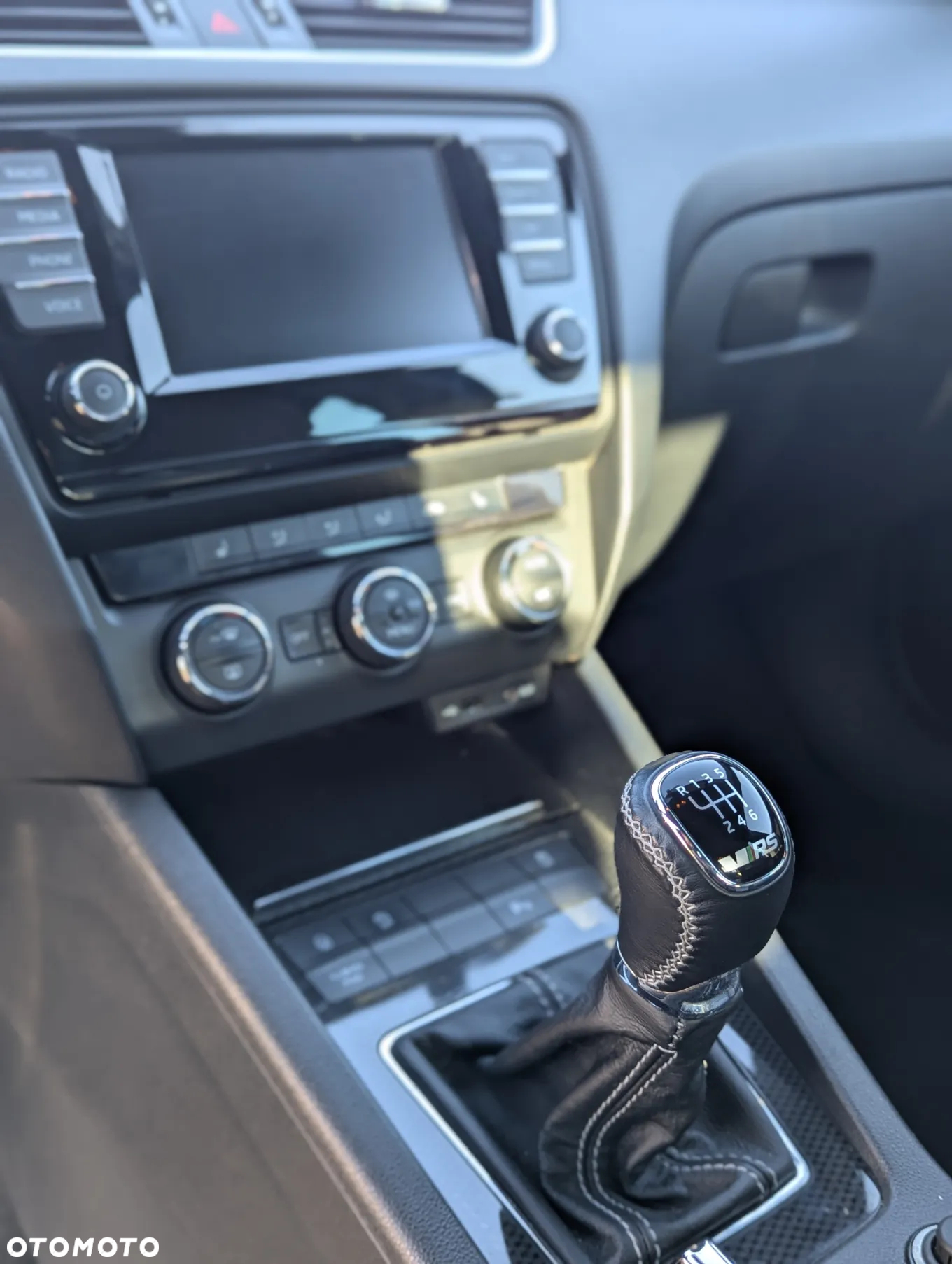 Skoda Octavia 2.0 TSI RS - 12