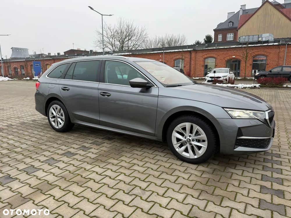 Skoda Octavia 2.0 TDI Edition 130 Essence DSG - 18