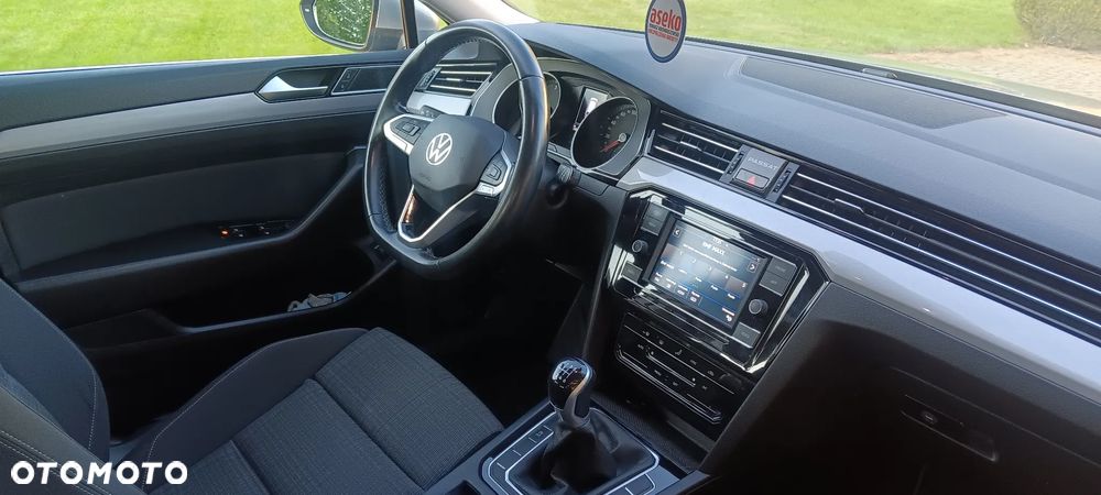 Volkswagen Passat 2.0 TDI EVO Business - 14